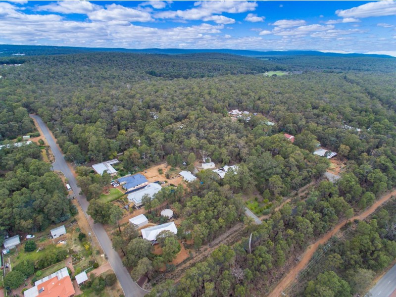 21 Patton Road, Mundaring WA 6073
