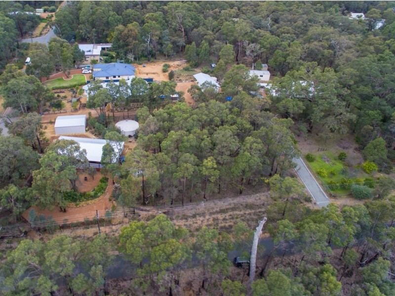 21 Patton Road, Mundaring WA 6073