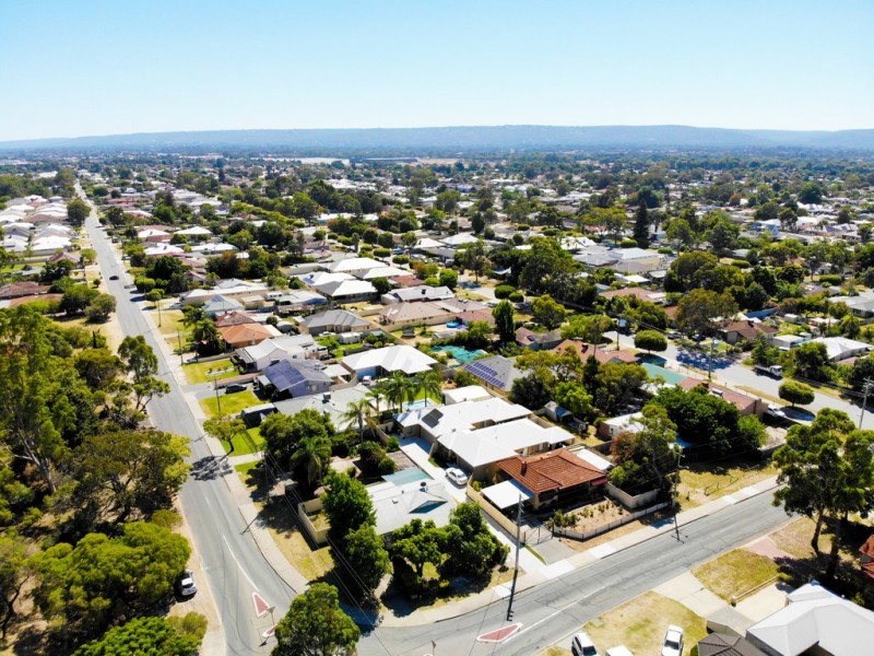 2 North Street, Beckenham WA 6107