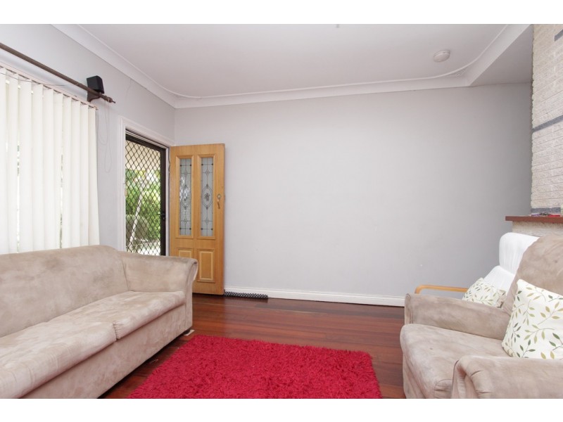 2 North Street, Beckenham WA 6107