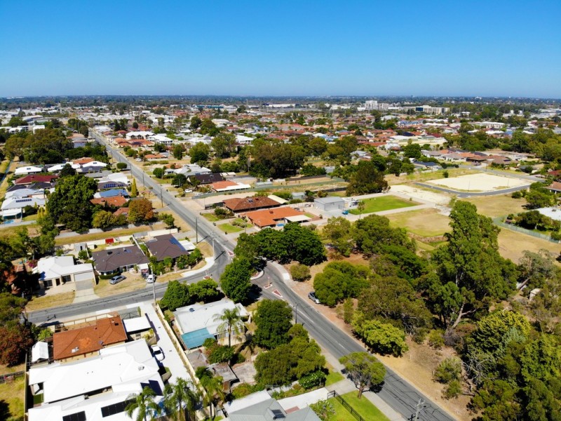 2 North Street, Beckenham WA 6107