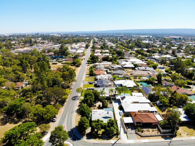 2 North Street, Beckenham WA 6107