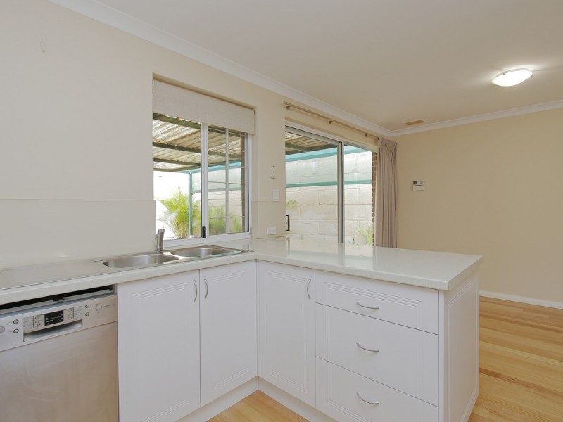 6/201 Glen Iris Drive, Jandakot WA 6164