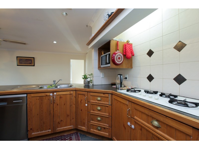 15 Charnley Close, Gosnells WA 6110