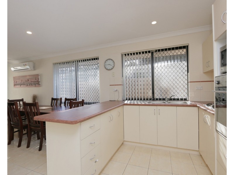 8/6 Bridal Crescent, Kenwick WA 6107