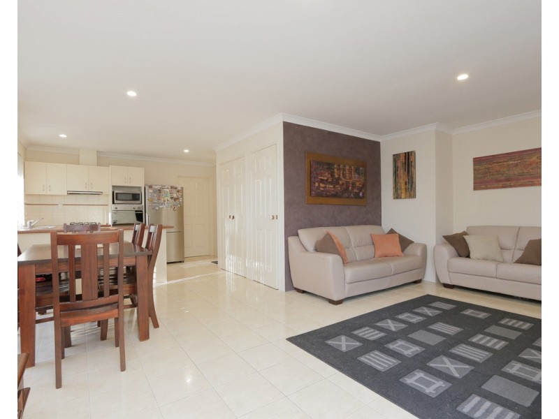 8/6 Bridal Crescent, Kenwick WA 6107