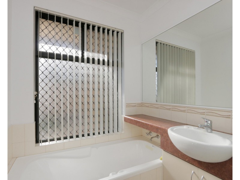 8/6 Bridal Crescent, Kenwick WA 6107
