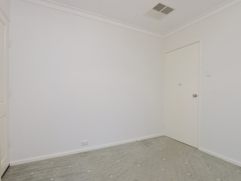 32 Juniper Way, Forrestfield WA 6058