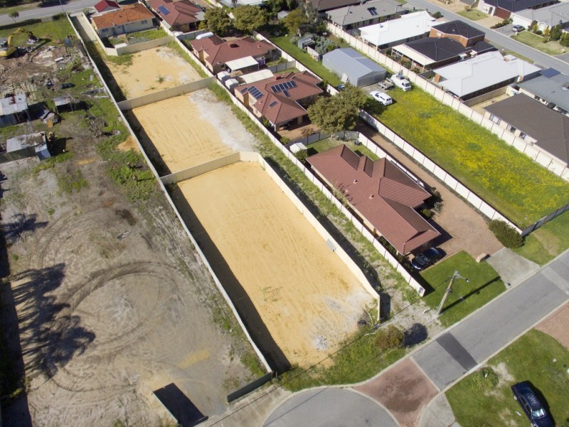 34B Longhurst Way, Queens Park WA 6107