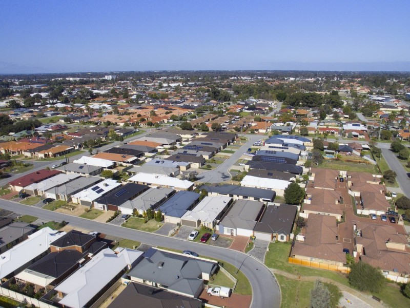 34B Longhurst Way, Queens Park WA 6107