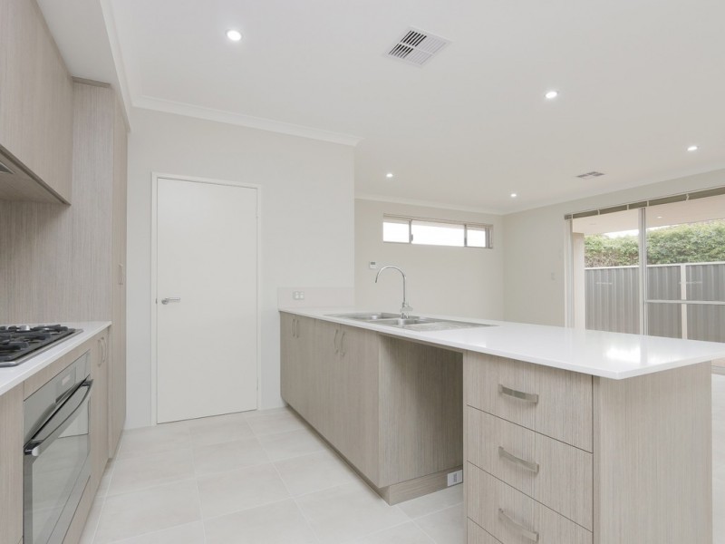 141A Bickley Rd, Beckenham WA 6107