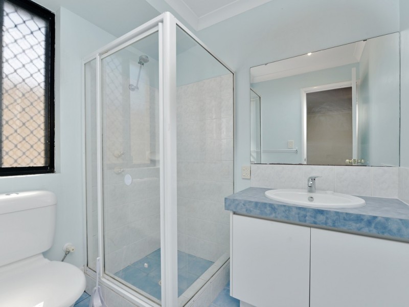 453 Belgravia St, Cloverdale WA 6105