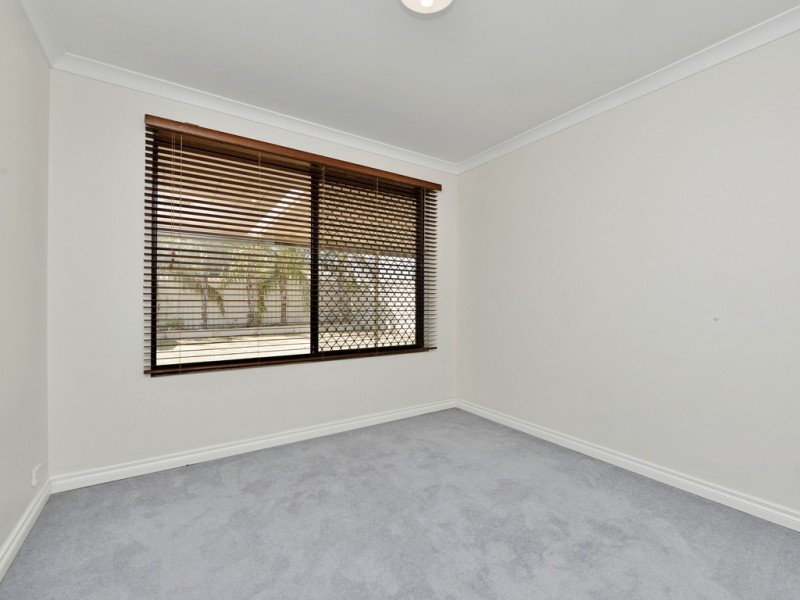 453 Belgravia St, Cloverdale WA 6105