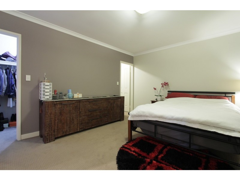 3/122 Thomas Street, Queens Park WA 6107