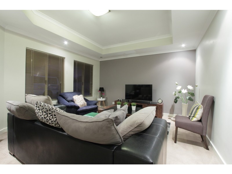 3/122 Thomas Street, Queens Park WA 6107