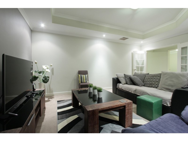 3/122 Thomas Street, Queens Park WA 6107