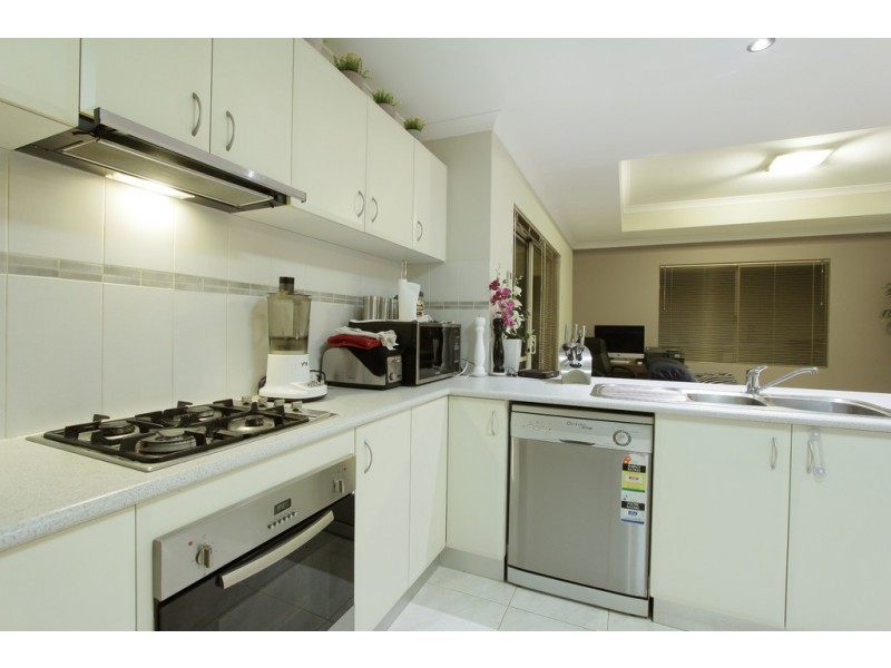 3/122 Thomas Street, Queens Park WA 6107