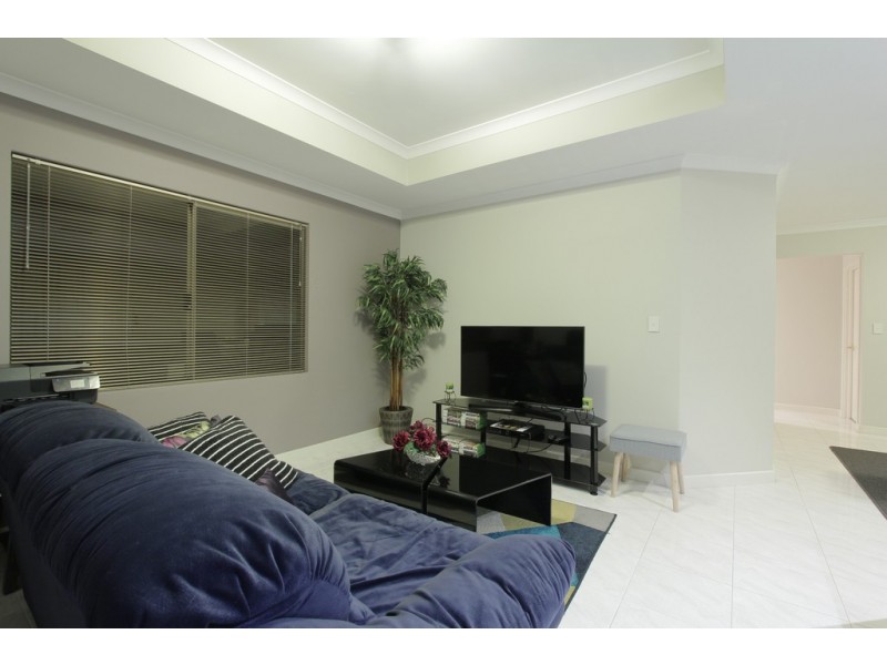 3/122 Thomas Street, Queens Park WA 6107