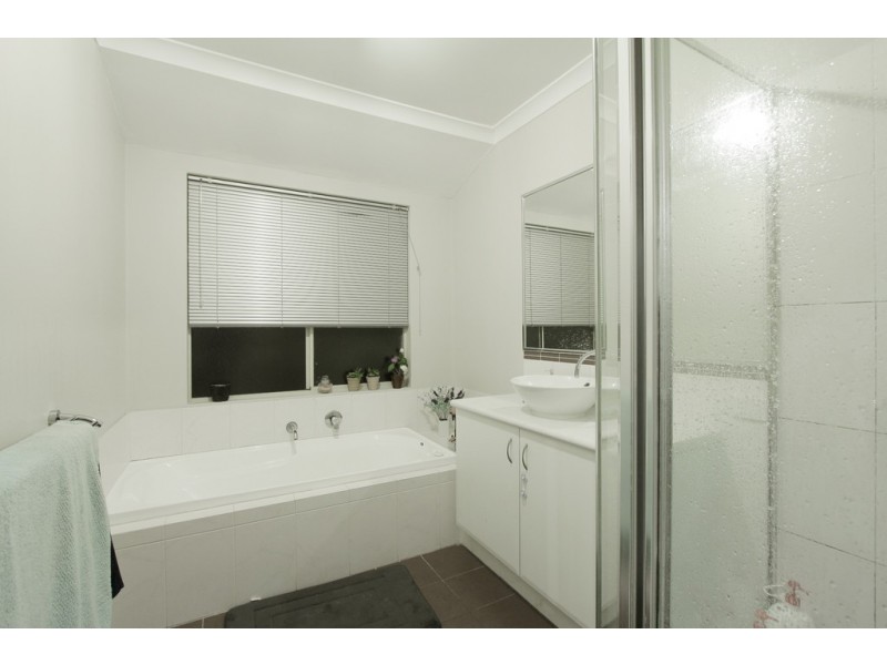 3/122 Thomas Street, Queens Park WA 6107