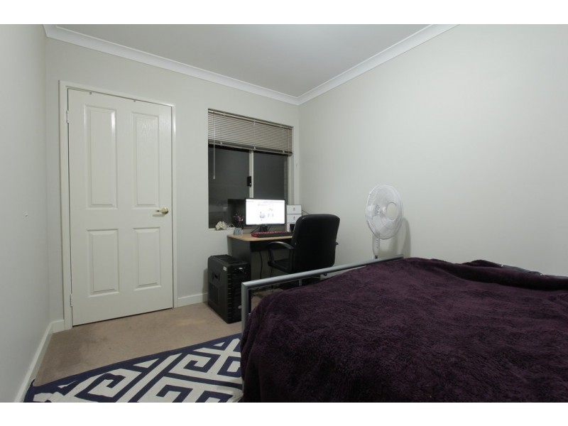 3/122 Thomas Street, Queens Park WA 6107