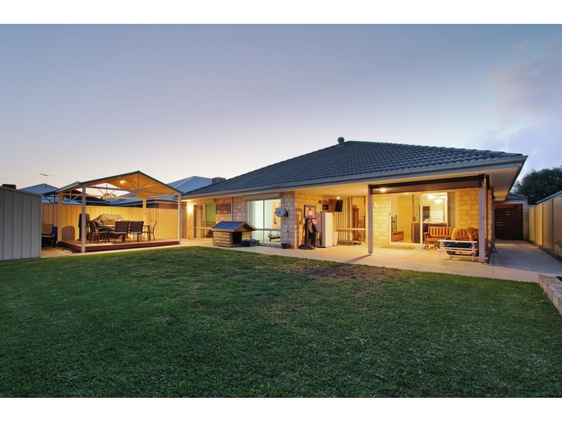 10 William Street, Wattle Grove WA 6107