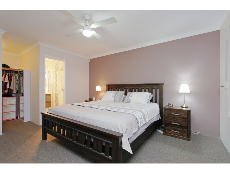 10 William Street, Wattle Grove WA 6107