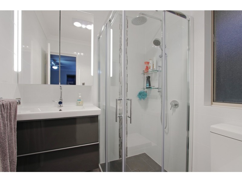 10 William Street, Wattle Grove WA 6107