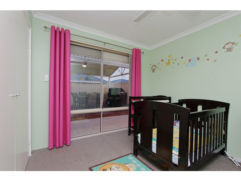 10 William Street, Wattle Grove WA 6107