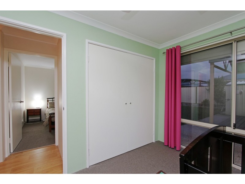 10 William Street, Wattle Grove WA 6107