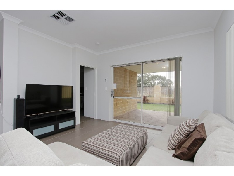 6 Willet Lane, Gosnells WA 6110