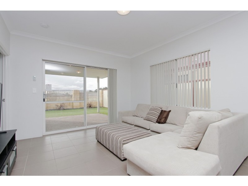 6 Willet Lane, Gosnells WA 6110