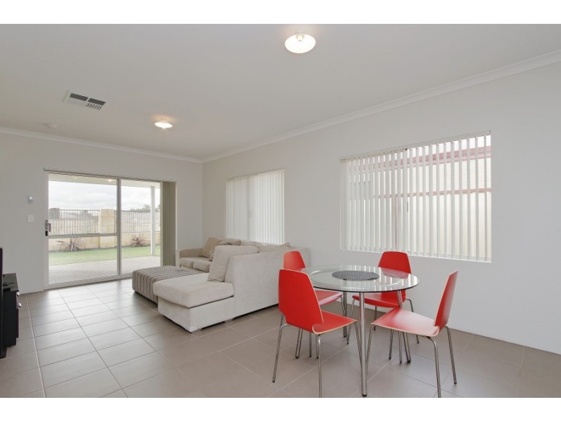 6 Willet Lane, Gosnells WA 6110