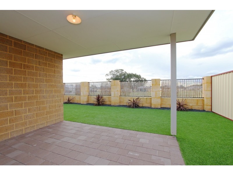 6 Willet Lane, Gosnells WA 6110