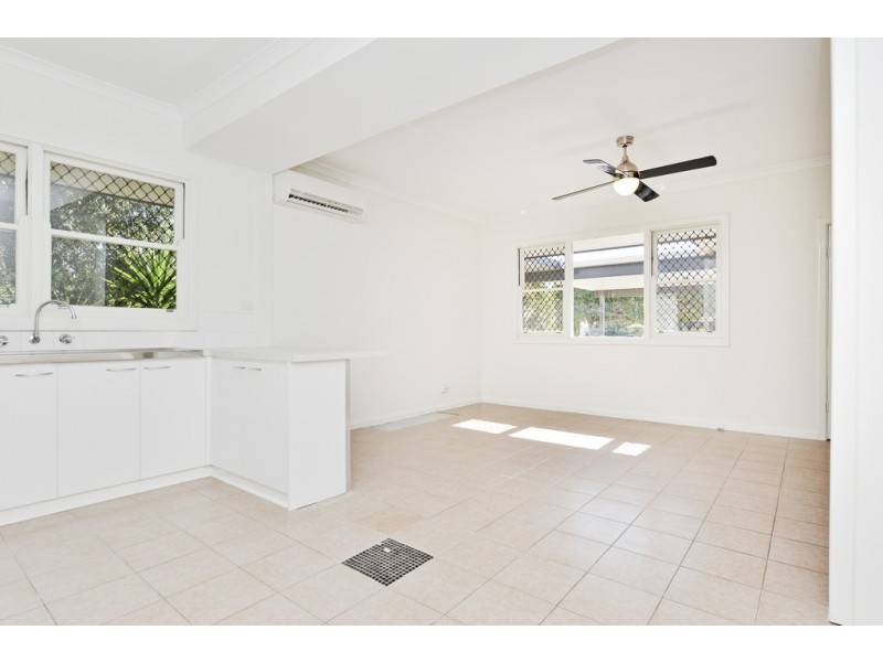 1/35 Donaldson St, Queens Park WA 6107