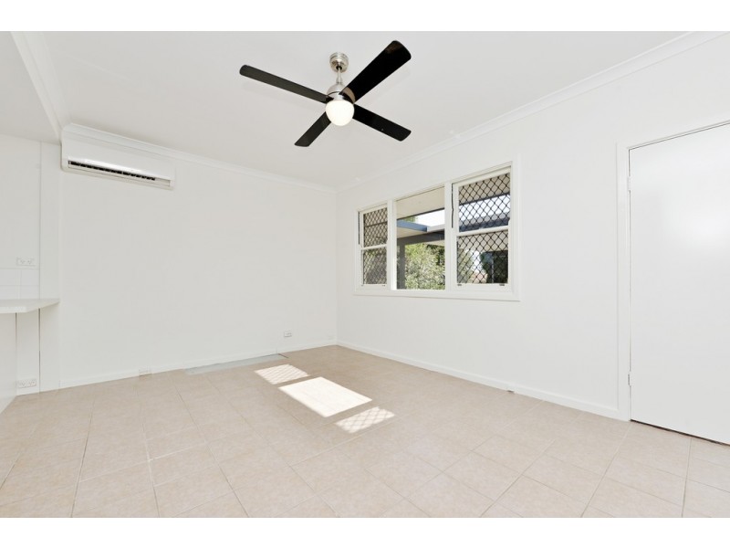 1/35 Donaldson St, Queens Park WA 6107