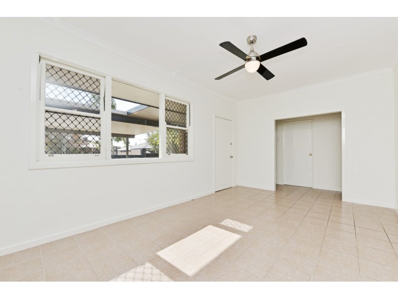 1/35 Donaldson St, Queens Park WA 6107