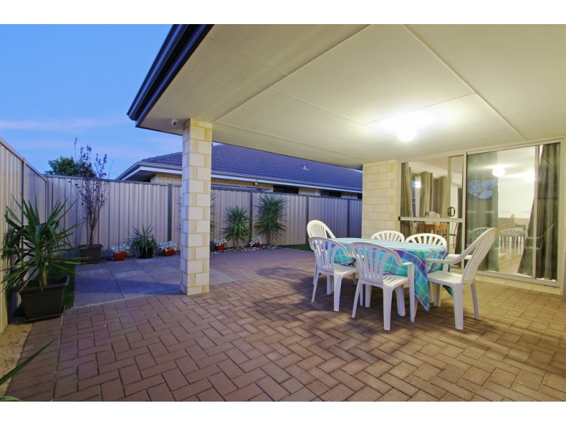 22 Tulip Way, East Cannington WA 6107