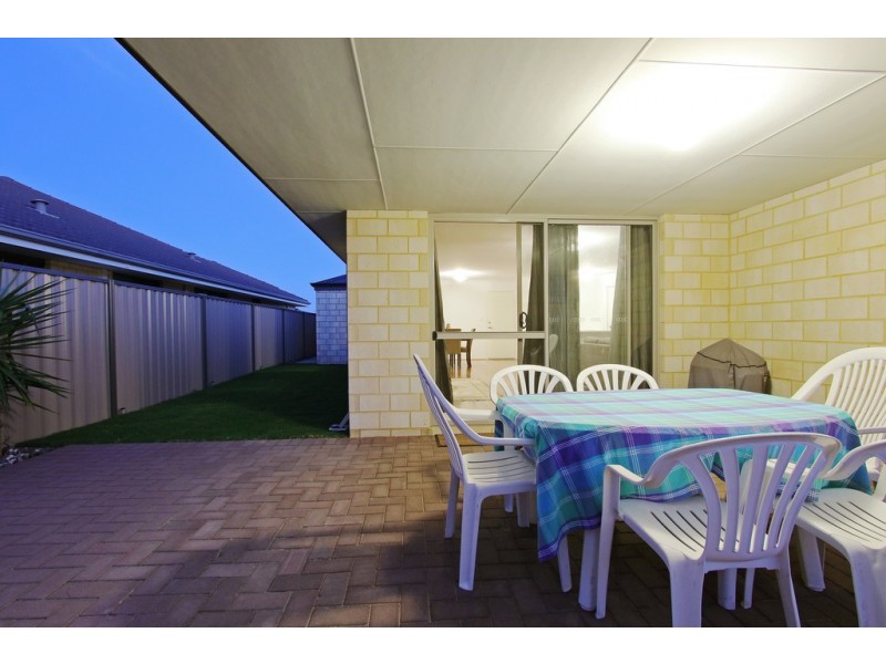 22 Tulip Way, East Cannington WA 6107