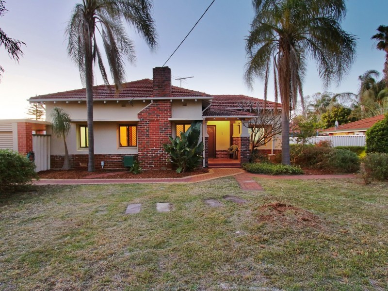 1/270 George Street, Queens Park WA 6107