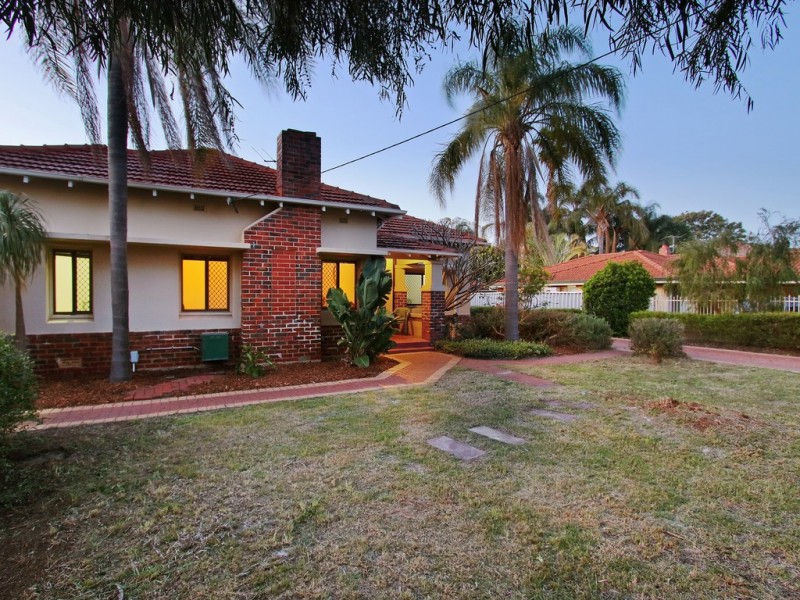 1/270 George Street, Queens Park WA 6107