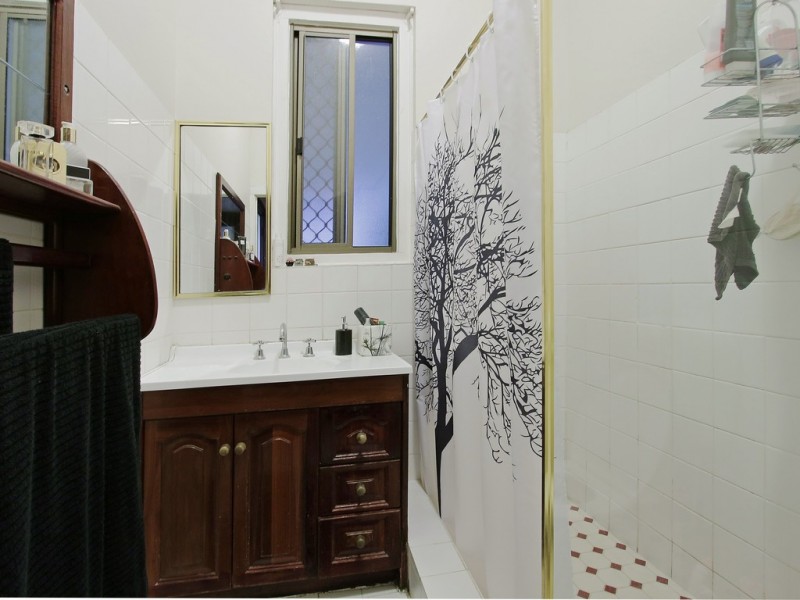 1/270 George Street, Queens Park WA 6107