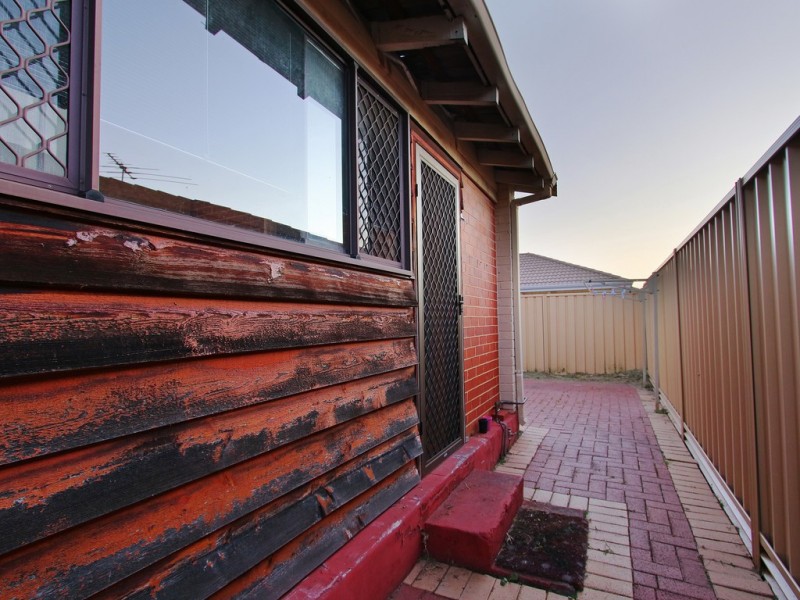 1/270 George Street, Queens Park WA 6107