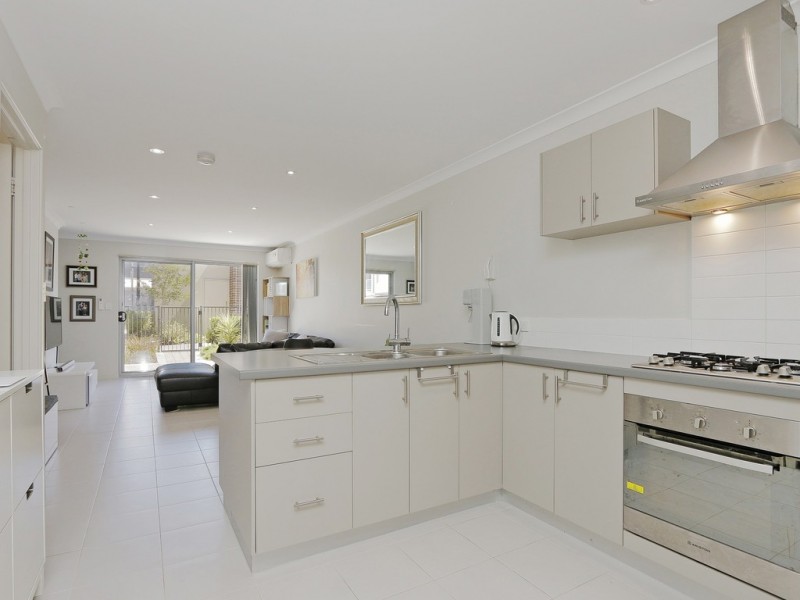 25/158 George St, Queens Park WA 6107