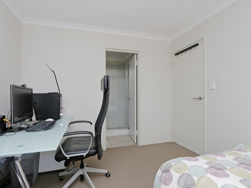 25/158 George St, Queens Park WA 6107