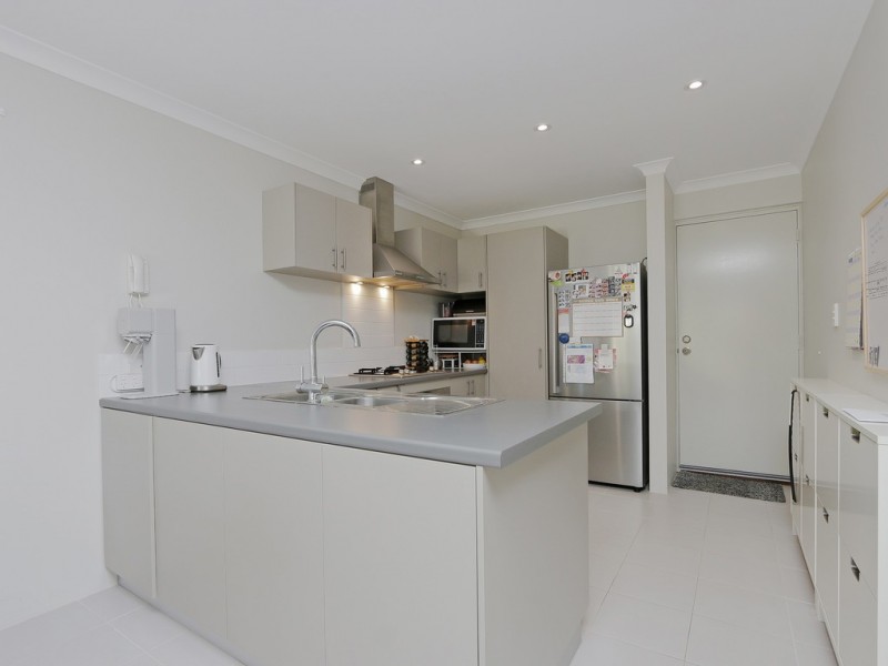 25/158 George St, Queens Park WA 6107