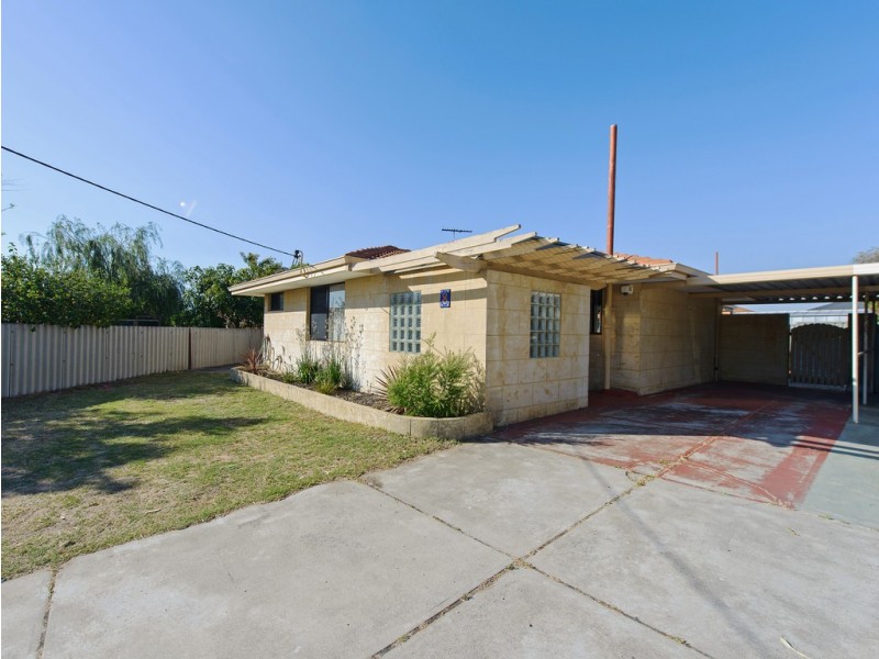 8 Lovett Place, Queens Park WA 6107