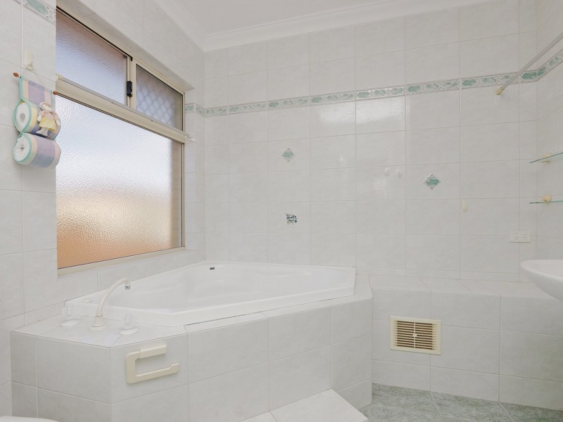 3 Gochean Ave, Bentley WA 6102