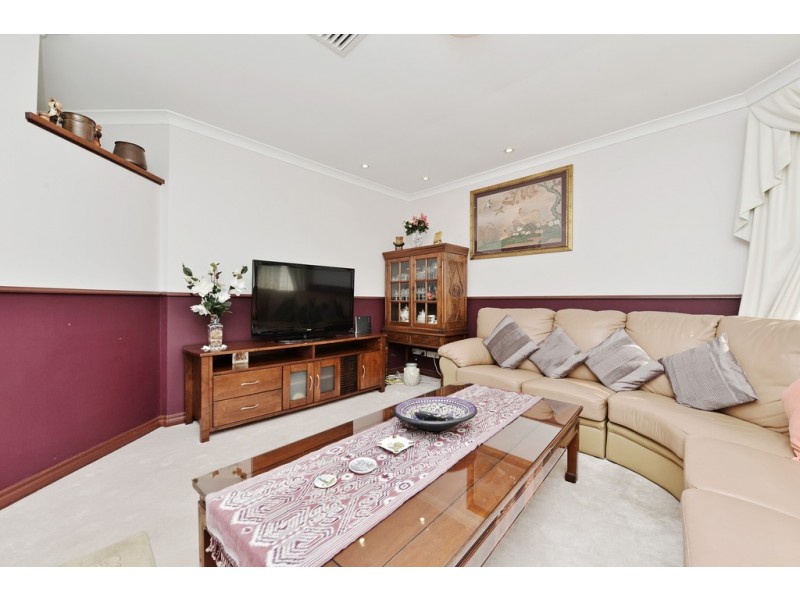 20 Laurel Court, Thornlie WA 6108