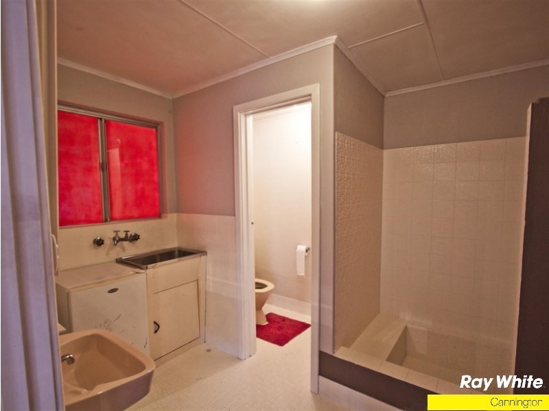 31 Salisbury Street, St James WA 6102