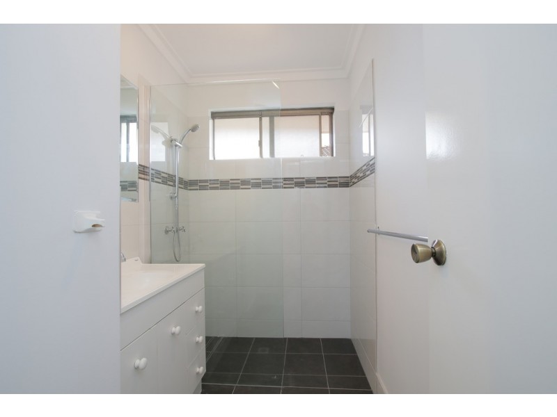 36 Dealy Close, Cannington WA 6107